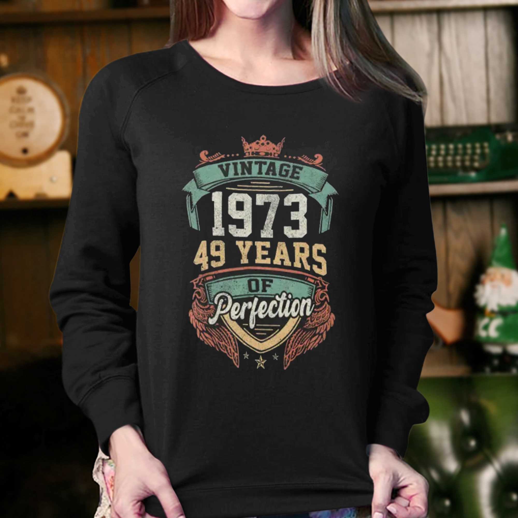 Vintage 1973 Retro 49 Years Of Perfection 49th Bir T-shirt 