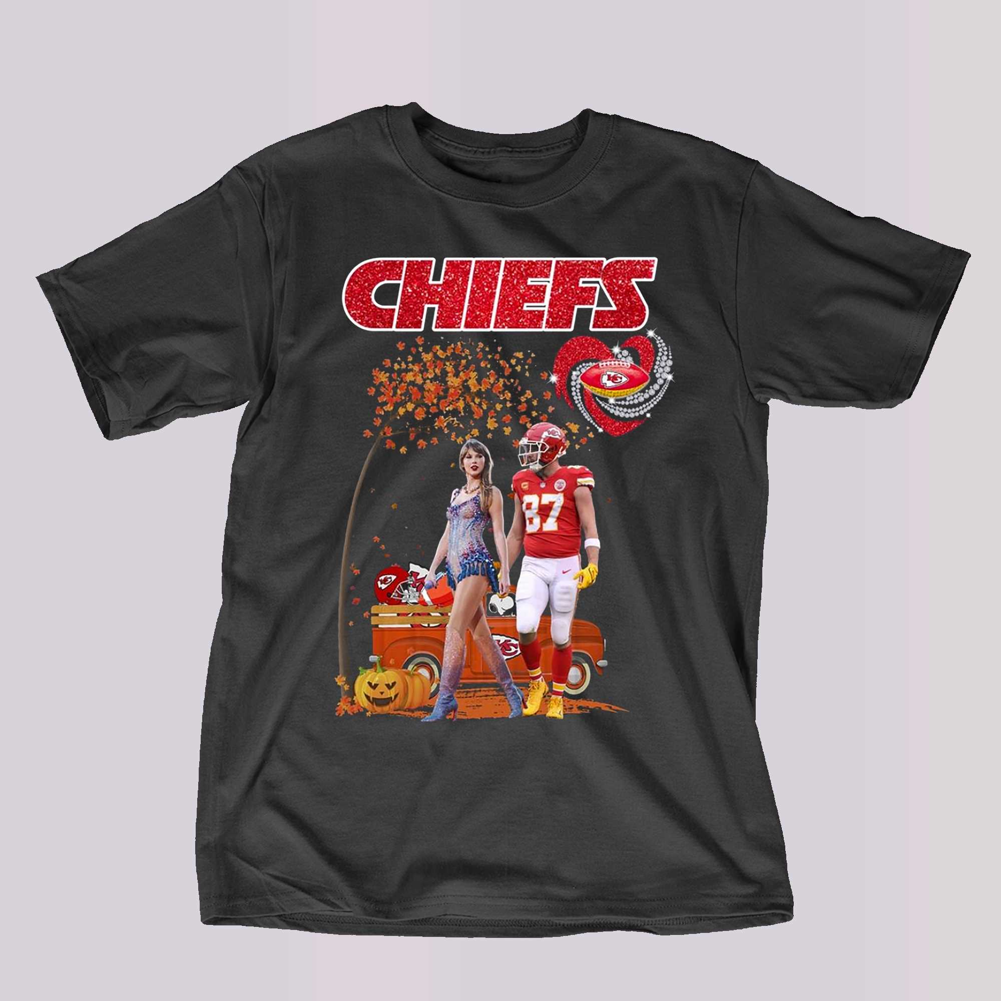 Belles Boutique Outlined KC Chiefs Graphic Tshirt XXS