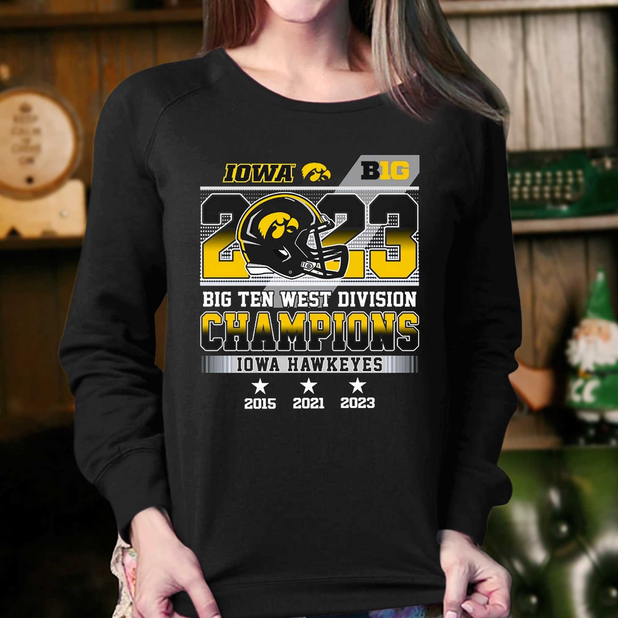 2023 Big Ten West Division Champions Iowa Hawkeyes T-shirt 
