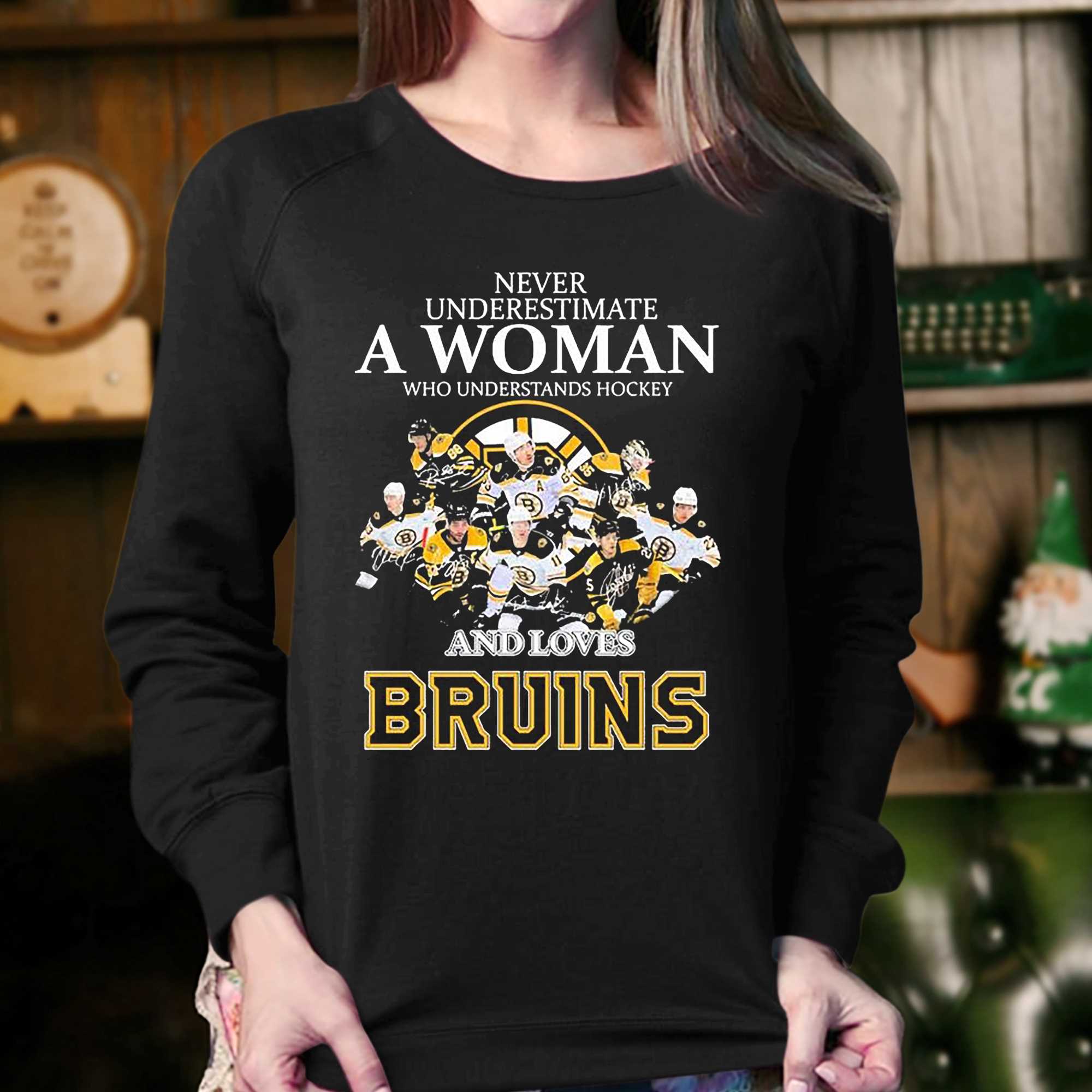 2023 never underestimate a woman who understands hockey and love