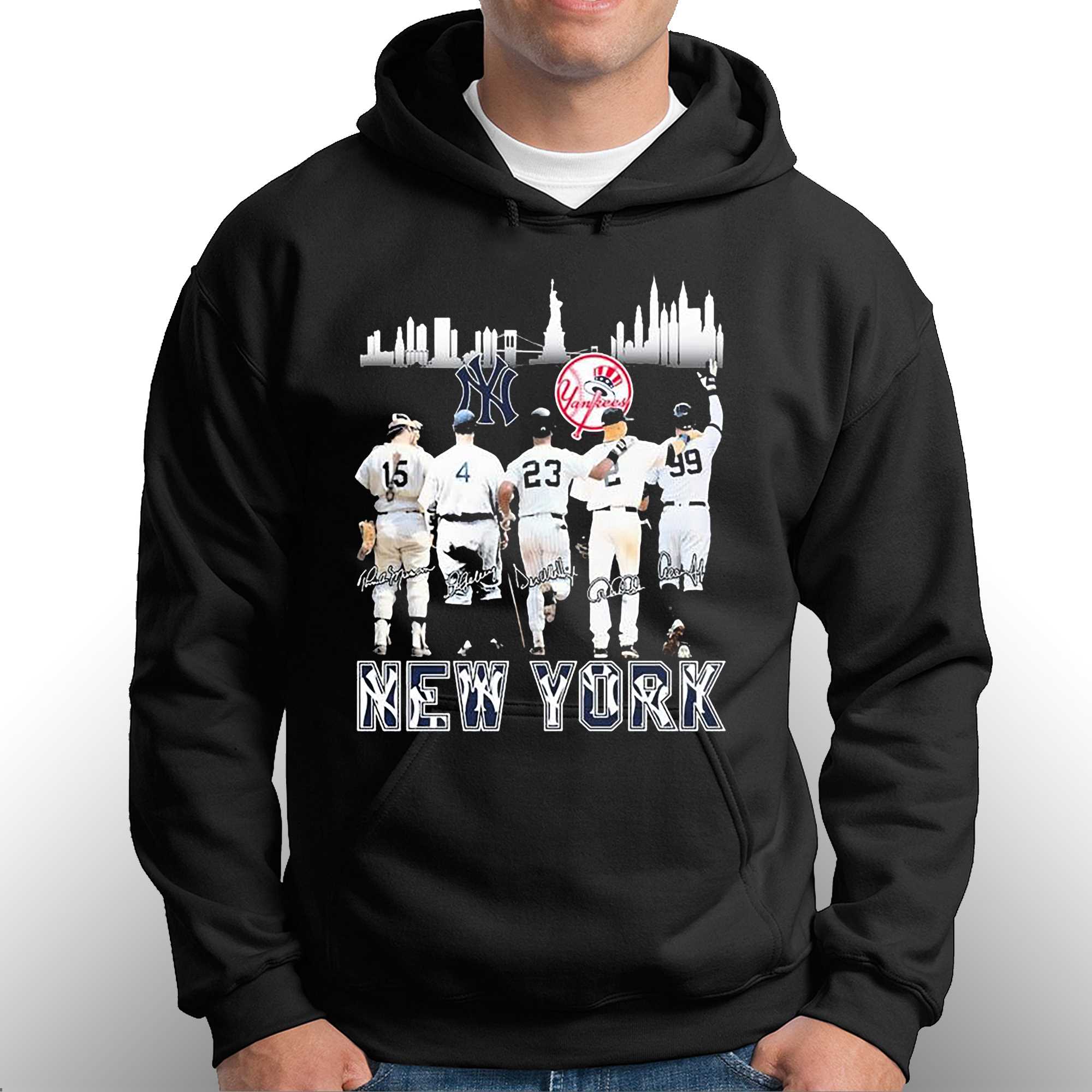 New York Yankees Skyline Players Signatures Shirt