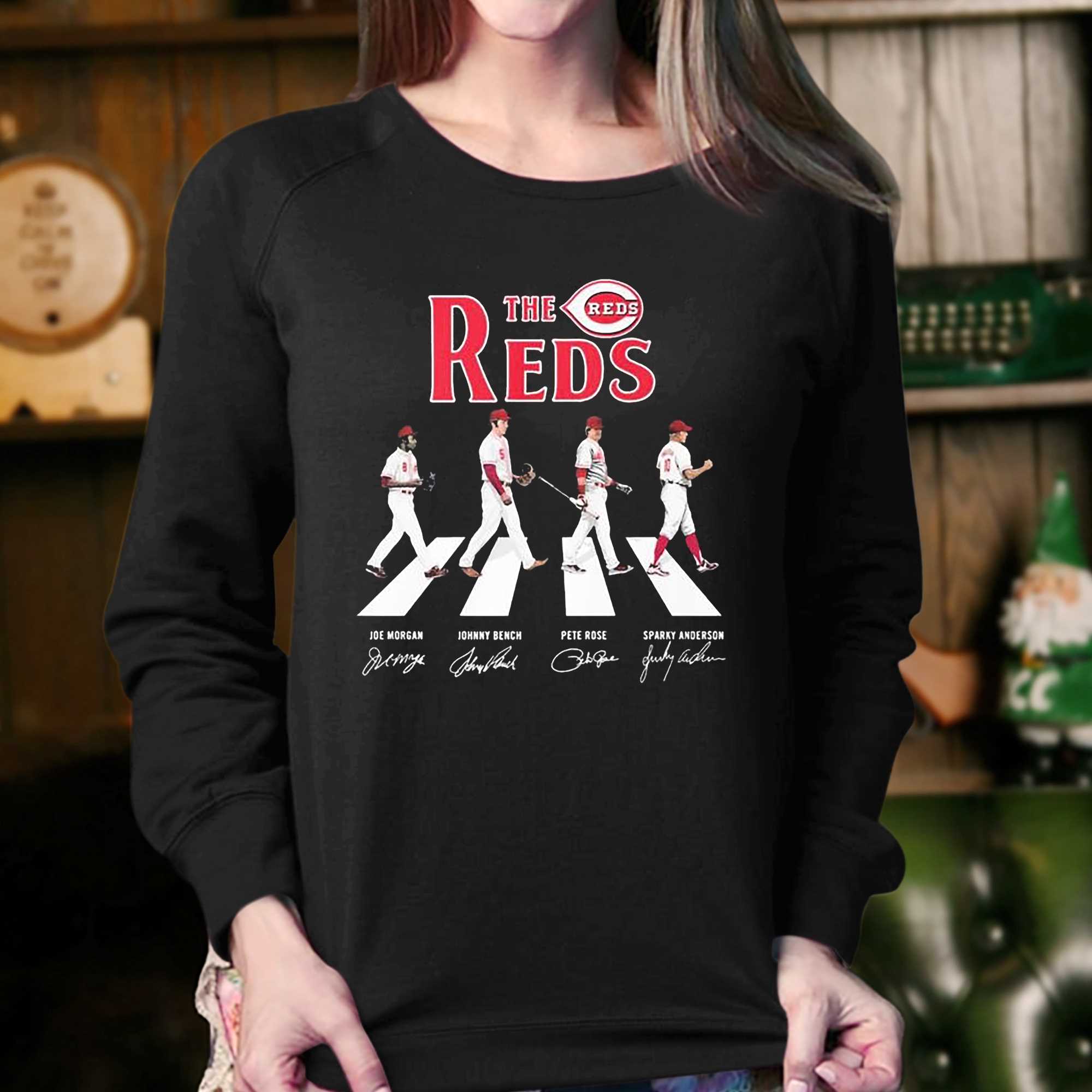 Cincinnati Reds Apparel, Reds Gear, Merchandise