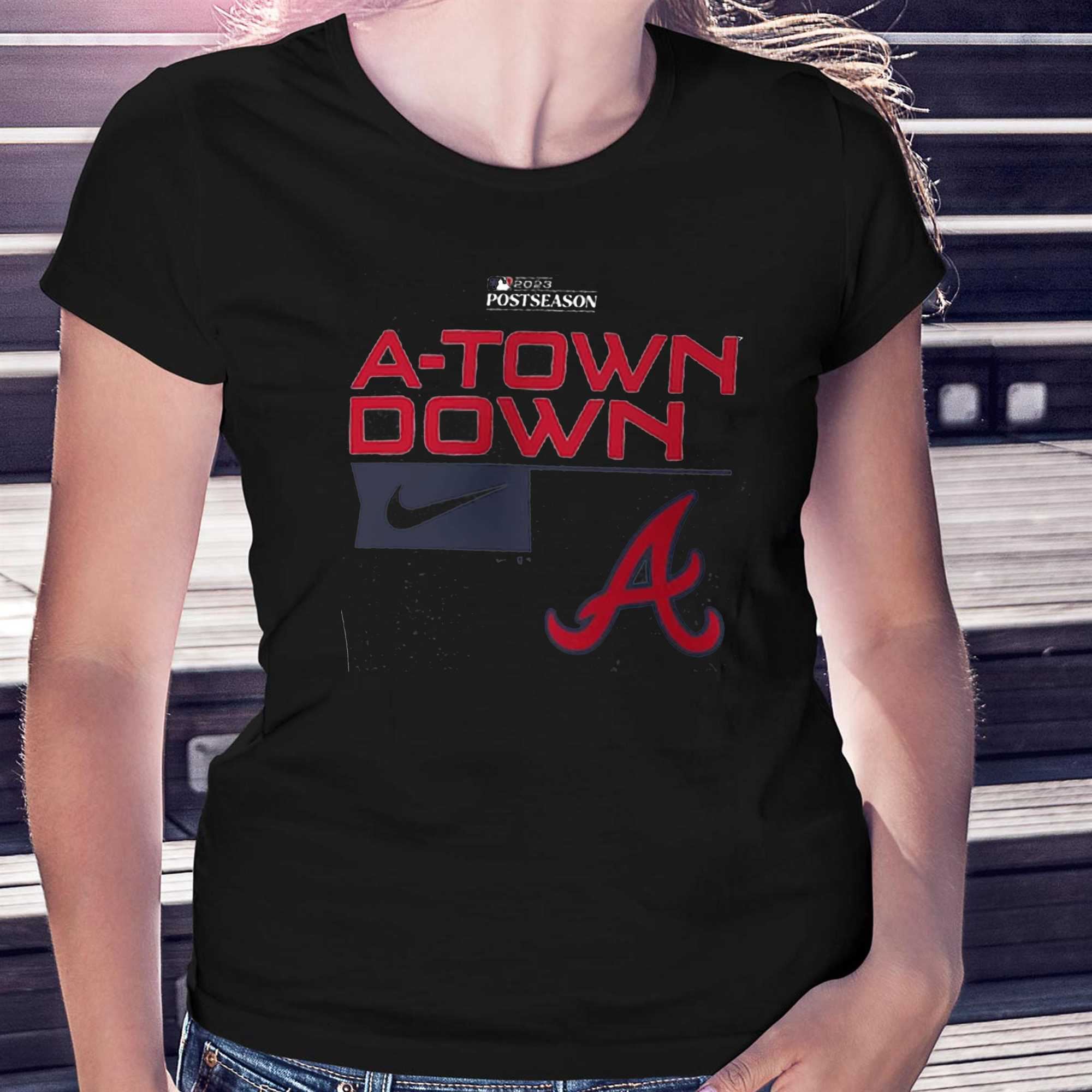 Atlanta Braves Nike 2023 Postseason Legend Performance T-shirt