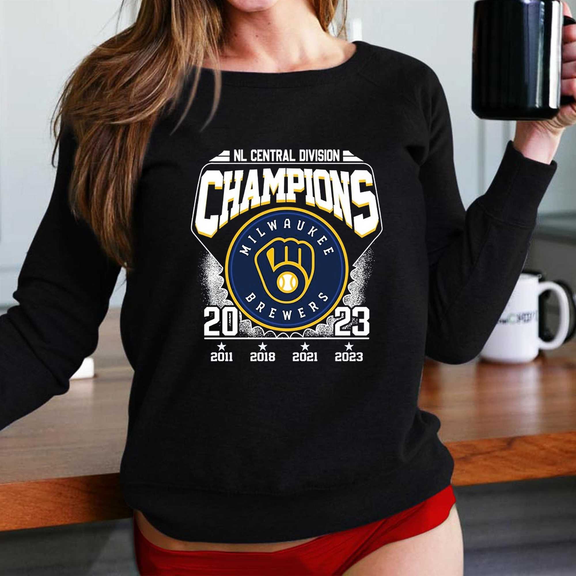 2023 Nl Central Division Champions Milwaukee Brewers Unisex T-shirt -  Shibtee Clothing