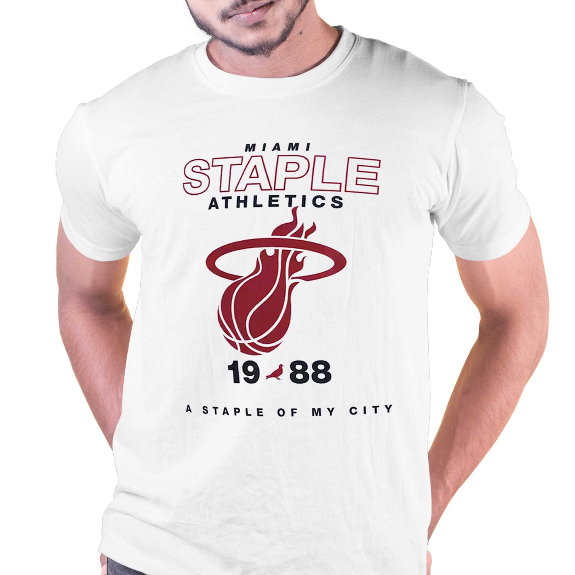 Men's NBA x Staple Cream Milwaukee Bucks Home Team T-Shirt Size: Large